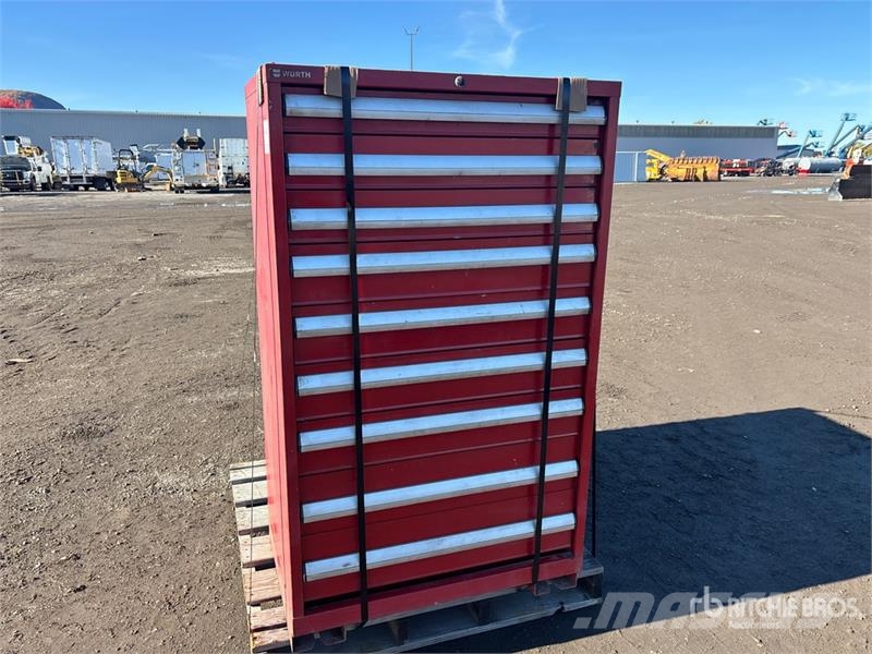  Quantity of (2) Tool Cabinet Sonstige Baumaschinen