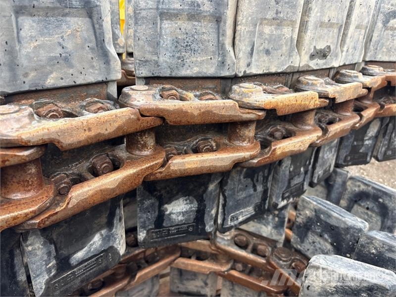 Quantity of (2) Tracks - Fits John Deere 85G Andre komponenter
