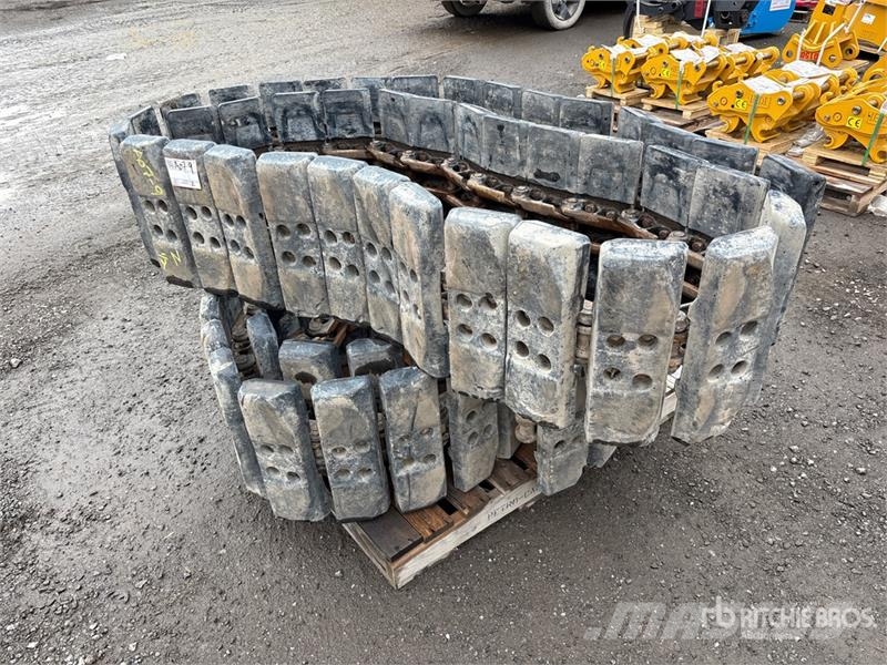 Quantity of (2) Tracks - Fits John Deere 85G Andre komponenter