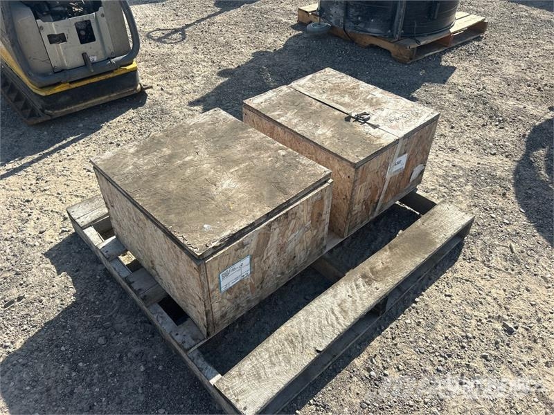  Quantity of (2) Wheel Hubs Drugi deli
