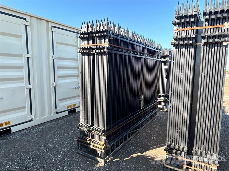 Quantity of (20) 10 ft x 7 ft Powder Coated Site F Drugi deli