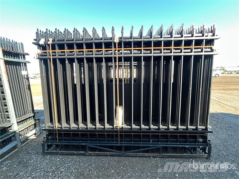 Quantity of (20) 10 ft x 7 ft Powder Coated Site F Drugi deli