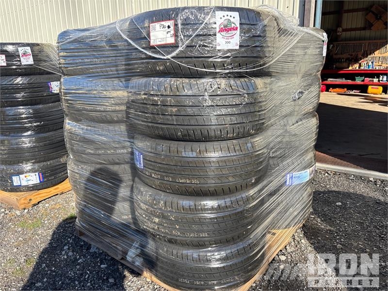 Quantity of (20) 225/50R17 Tires (Unused) Gume, točkovi i felne