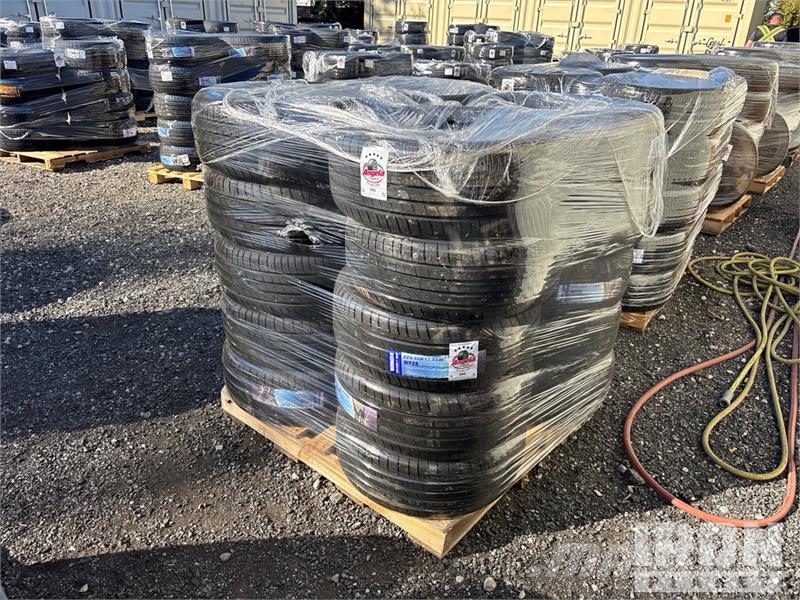 Quantity of (20) 225/50R17 Tires (Unused) Gume, točkovi i felne