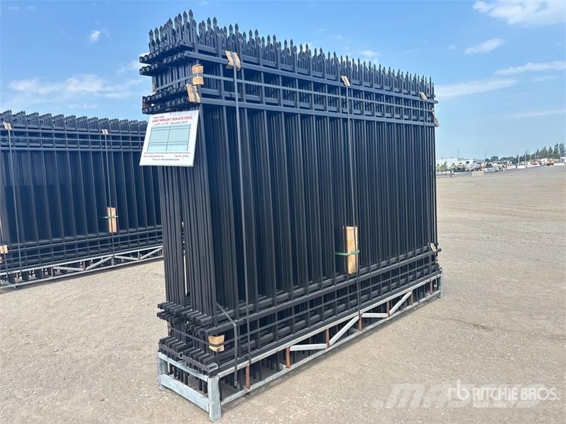 Quantity of (20) Canex 10 ft x 7 ft Powder Coated Zäune und Zubehör