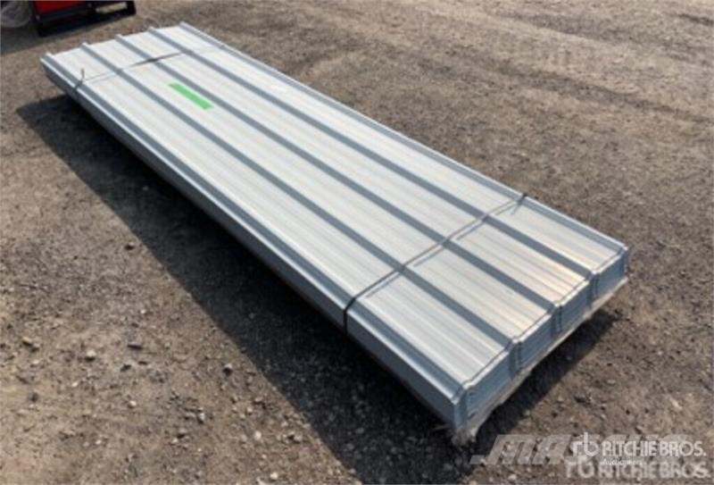Quantity of (200) 3 ft x 10 ft White Steel Siding Ostalo za građevinarstvo