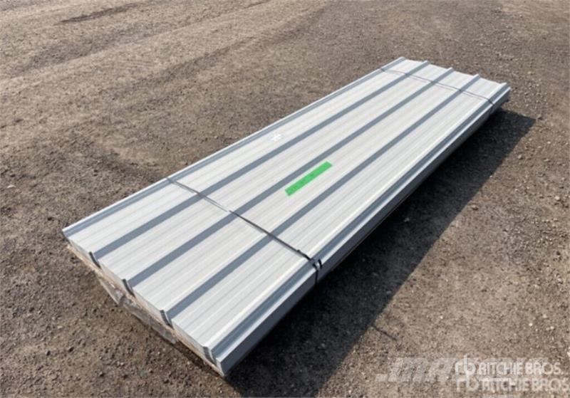 Quantity of (200) 3 ft x 10 ft White Steel Siding Ostalo za građevinarstvo
