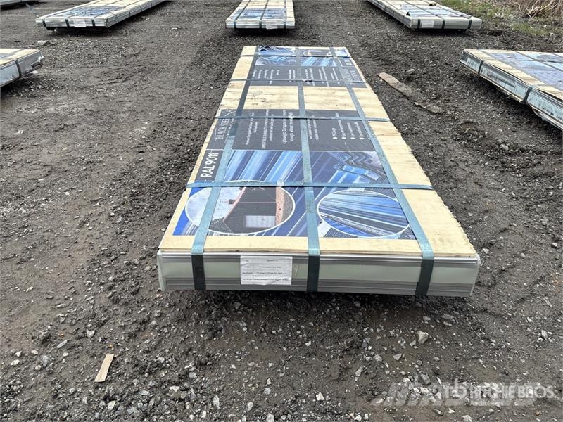  Quantity of (200) 3 ft x 10 ft Black RAL 9011 Stee Lyftblock, vinschar och materialhissar
