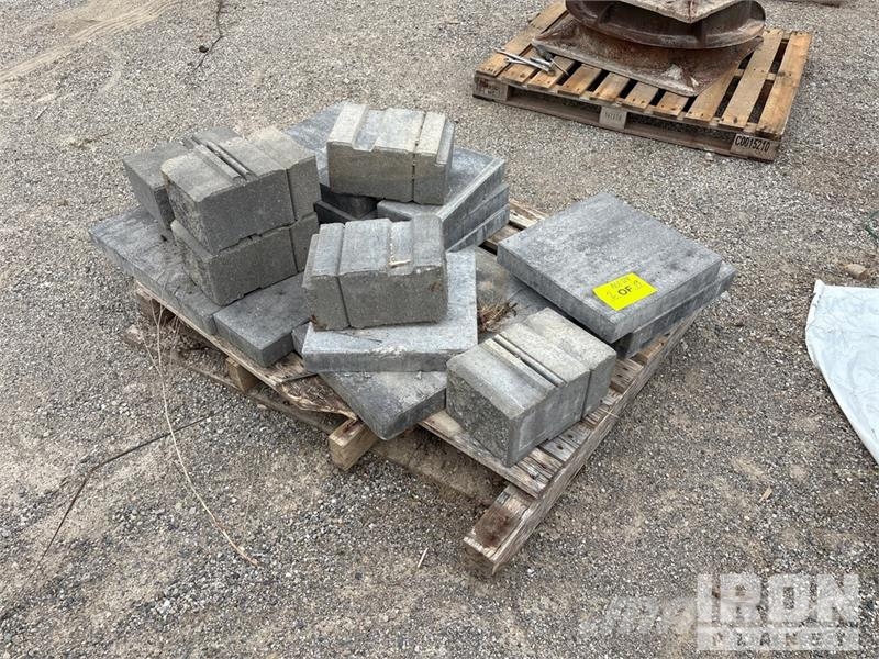 Quantity of (21) Pallets of Sewer Risers, Grates a Ďalšie poľnohospodárske stroje