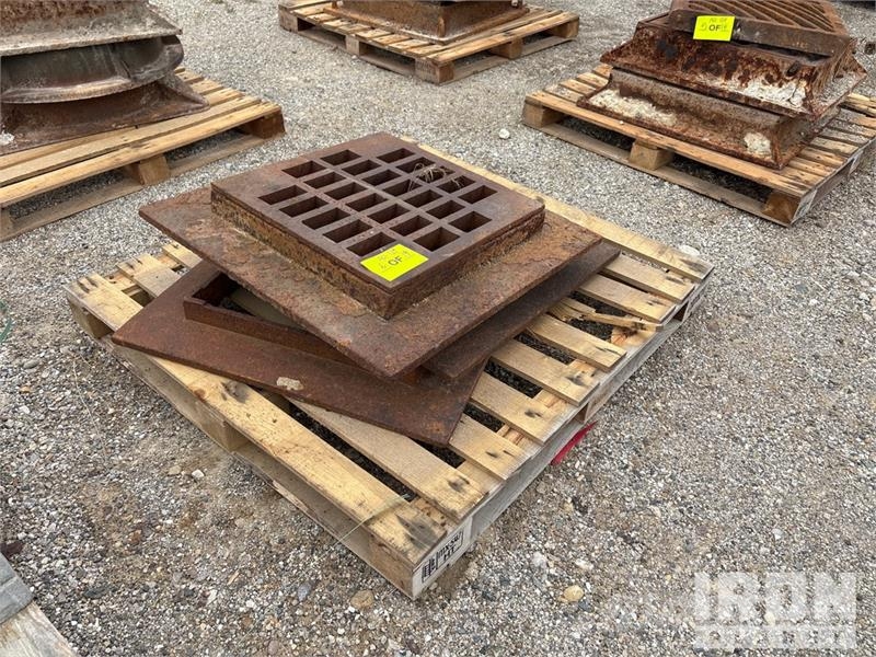 Quantity of (21) Pallets of Sewer Risers, Grates a Ďalšie poľnohospodárske stroje