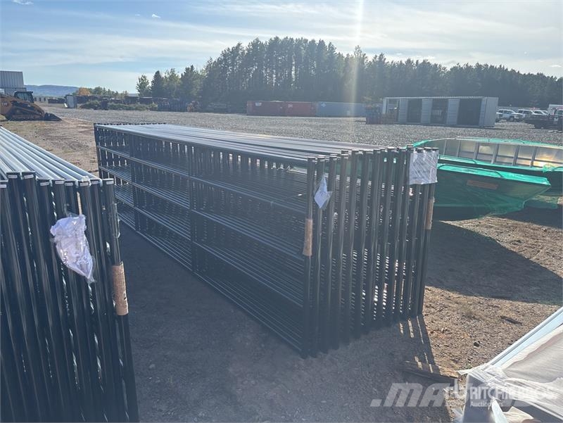 Quantity of (24) BYT RG16 16 ft x 4 ft Steel Live Muut karjatalouskoneet ja lisävarusteet