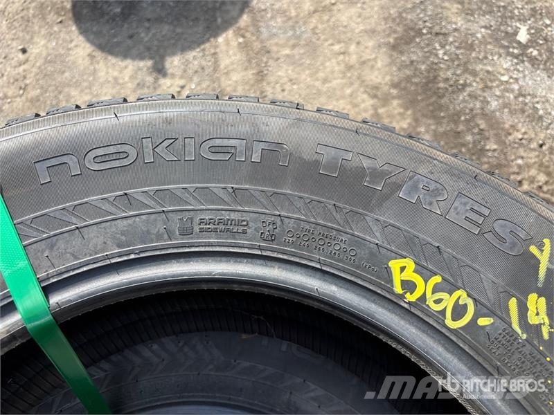 Quantity of 245/65R17 Tires Tyres, wheels and rims