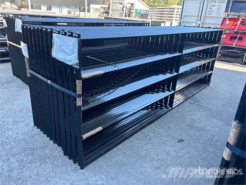 Quantity of (25)  BYT DMG12 12 ft Diamond Livestoc ماكينات وملحقات مواش أخرى
