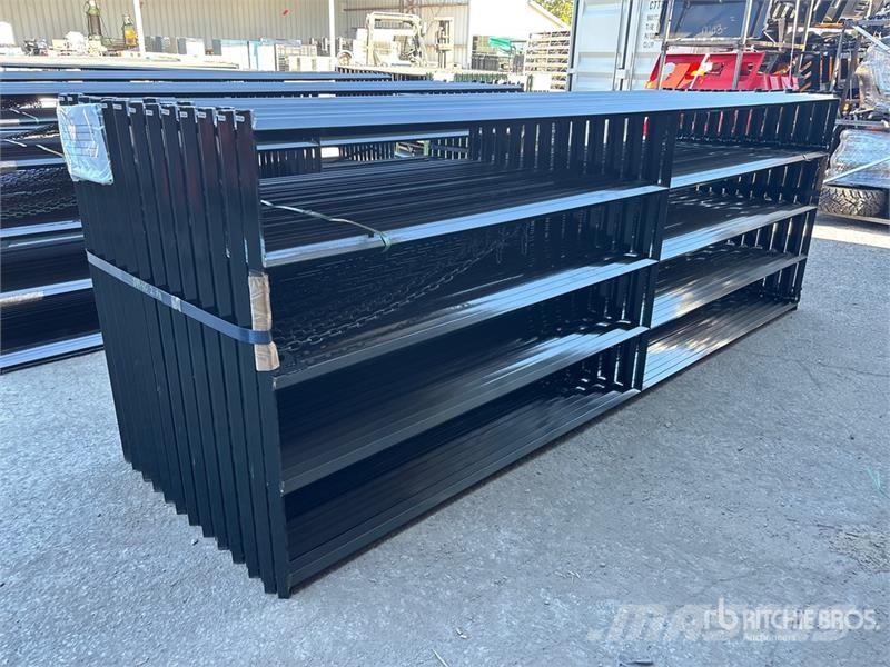  Quantity of (25)  BYT DMG12 12 ft Diamond Livestoc ماكينات وملحقات مواش أخرى