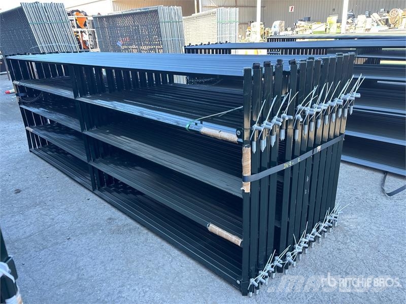  Quantity of (25)  BYT DMG12 12 ft Diamond Livestoc ماكينات وملحقات مواش أخرى