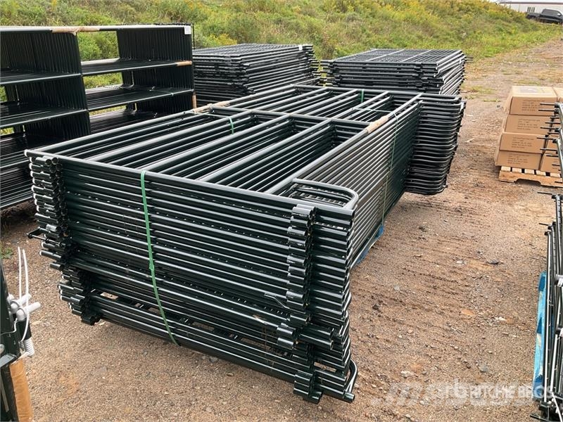 Quantity of (26) BYT RP96 9 ft 6 in x 5 ft Ranch Autres matériels d'élevage