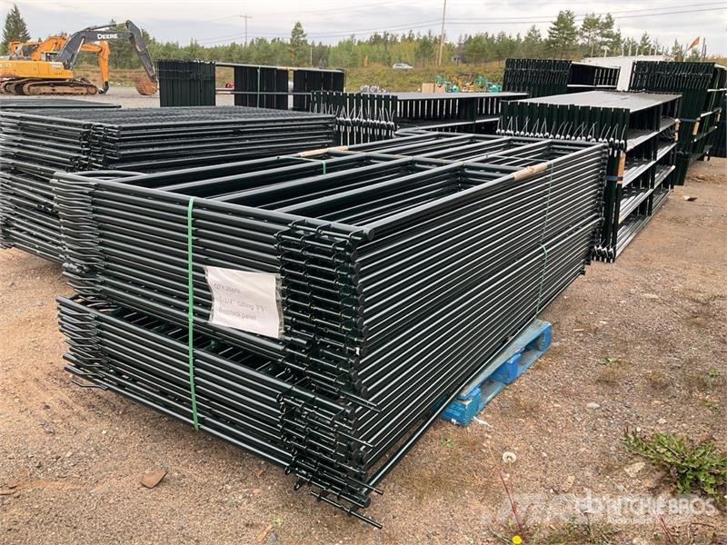 Quantity of (26) BYT RP96 9 ft 6 in x 5 ft Ranch Autres matériels d'élevage