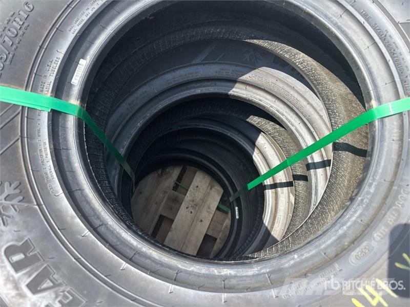 Quantity of 265/70R16 Tires Tyres, wheels and rims