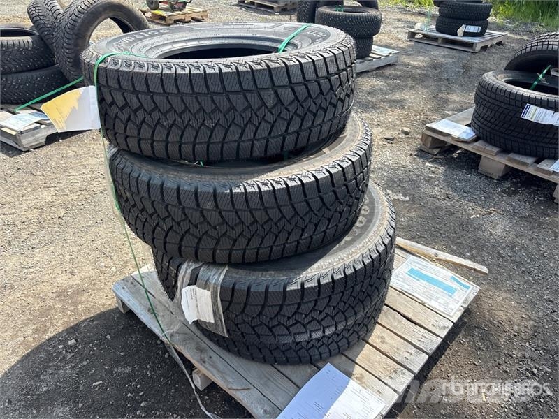 Quantity of 265/75R16 Tires Tyres, wheels and rims