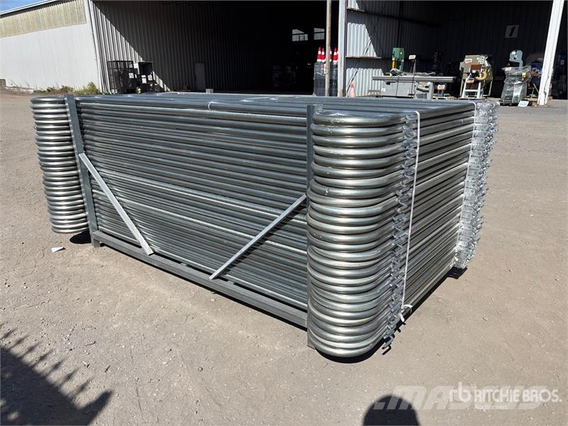  Quantity of (27)  GLCP1005 10 ft x 5 ft Livestock  Otros equipos y accesorios para ganadería