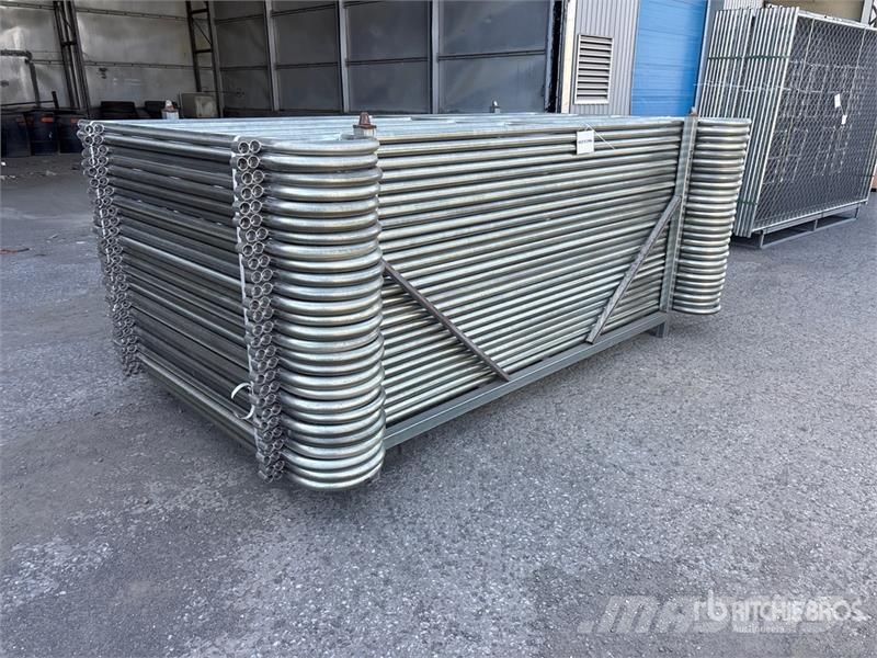 Quantity of (27) GLCP1005 10 ft x 5 ft Livestock Otros equipos y accesorios para ganadería