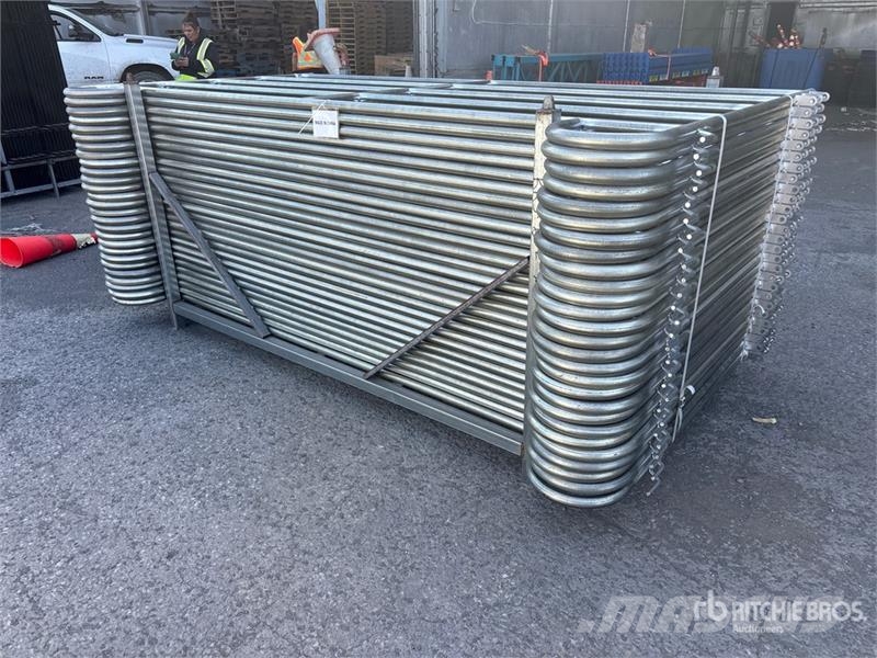 Quantity of (27) GLCP1005 10 ft x 5 ft Livestock Otros equipos y accesorios para ganadería