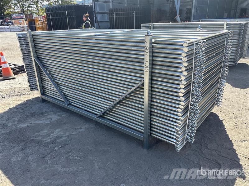 Quantity of (27) GLCP1005 10 ft x 5 ft Livestock Otros equipos y accesorios para ganadería