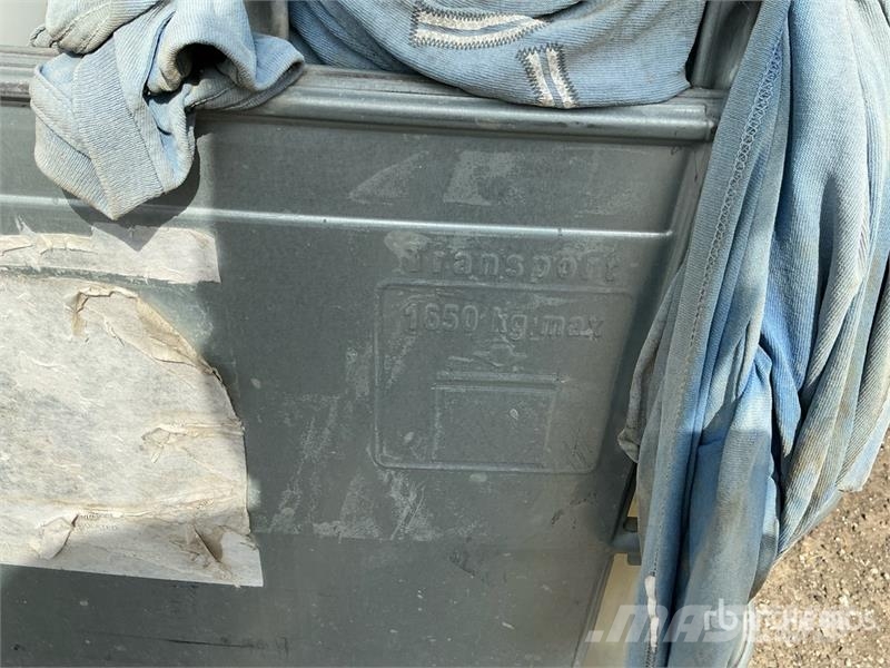 Quantity of (3) 1040 L Chemical Totes Other components