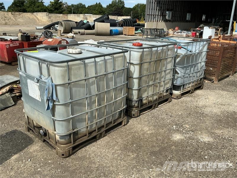 Quantity of (3) 1040 L Chemical Totes Other components