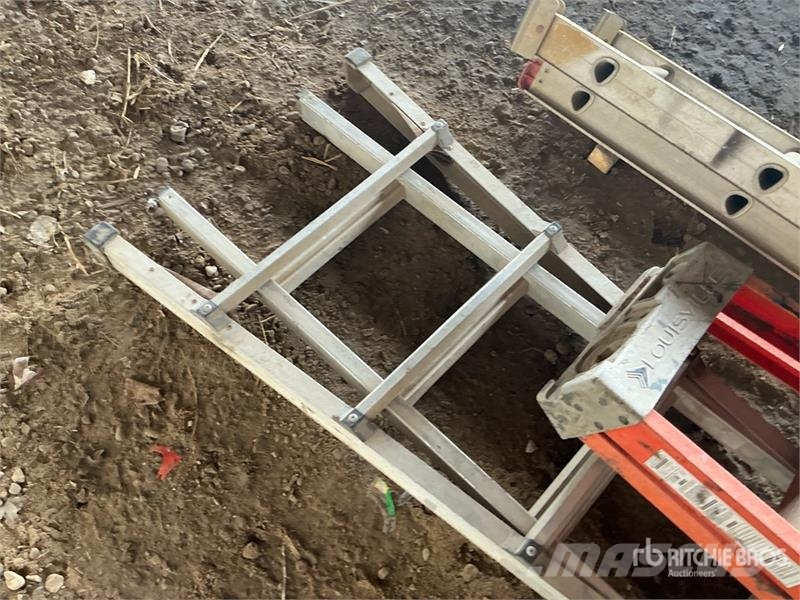  Quantity of (3) 11', 8', 6' Ladder Drugi deli