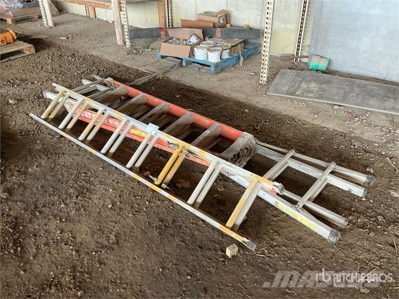  Quantity of (3) 11', 8', 6' Ladder Drugi deli