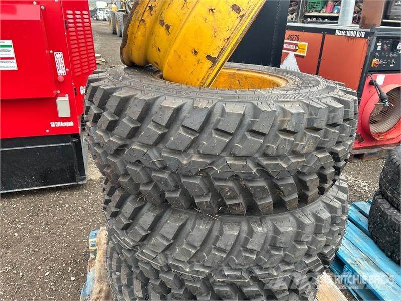  Quantity of (3) 340/80R18 Tires الإطارات والعجلات والحافات