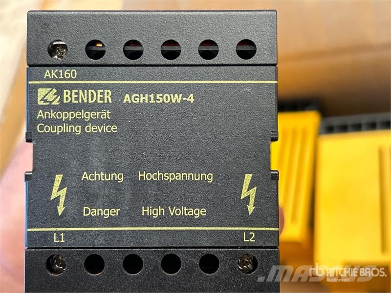 Quantity of (3) Bender B98018006 AGH150W-4 Couplin Drugi deli