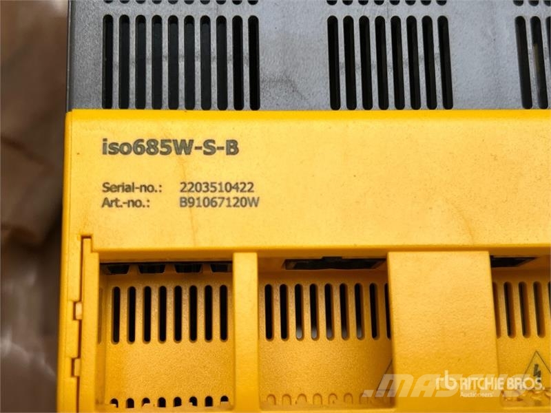 Quantity of (3) Bender B98018006 AGH150W-4 Couplin Drugi deli