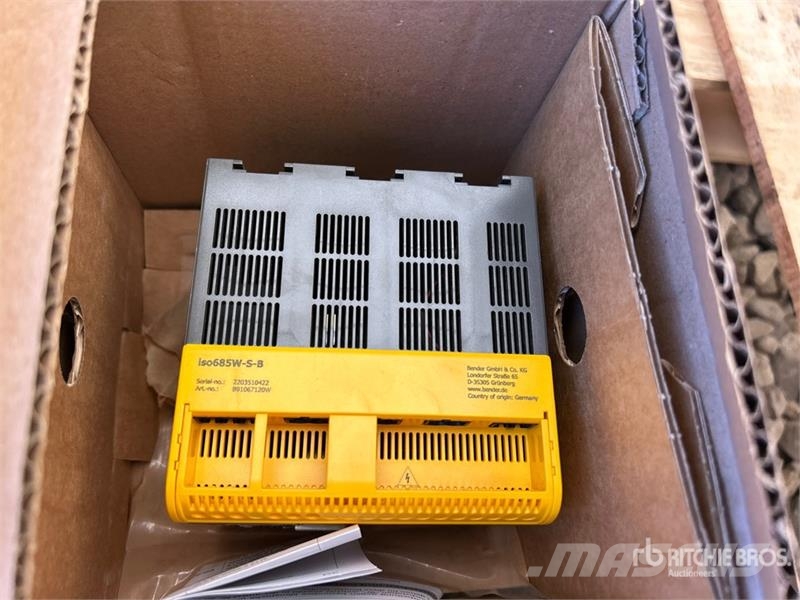 Quantity of (3) Bender B98018006 AGH150W-4 Couplin Drugi deli