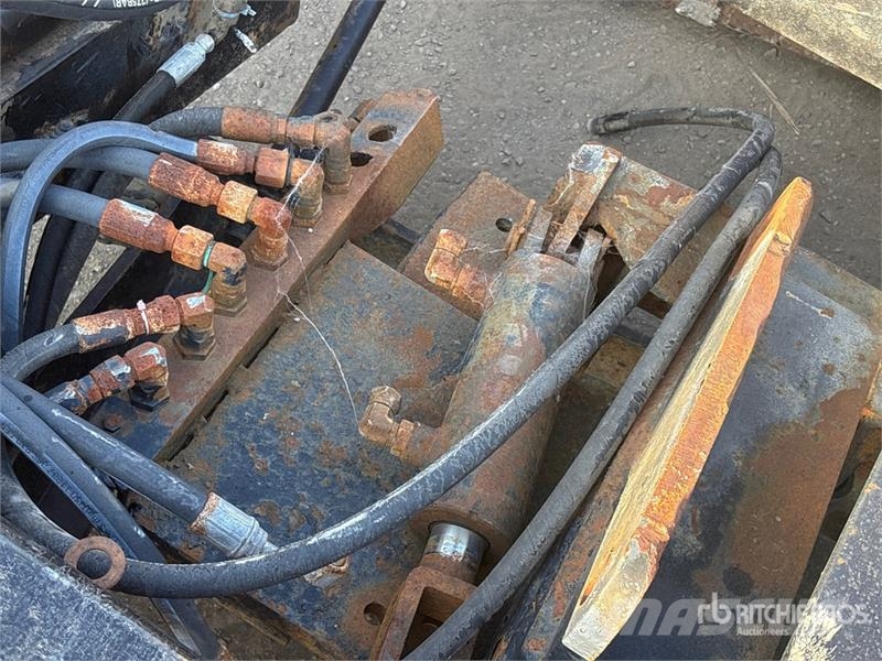  Quantity of (3) Front Harnesses Коммерческий транспорт - Другие
