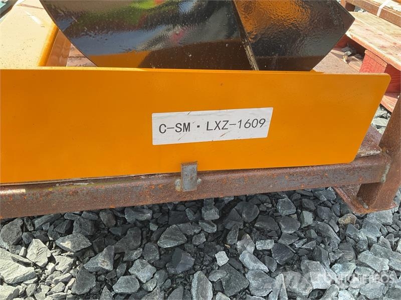  Quantity of (3)  GIYI GY-SA Skid Steer Auger (Unus Bohrer