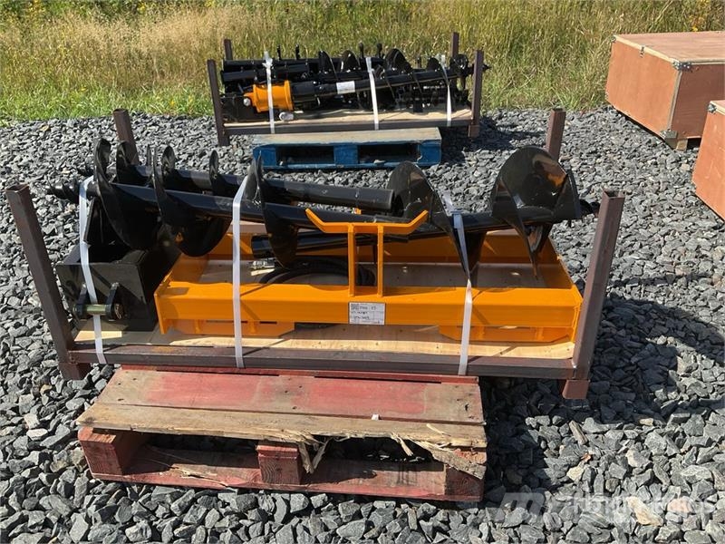 Quantity of (3) GIYI GY-SA 16 in Skid Steer Auger Borrar