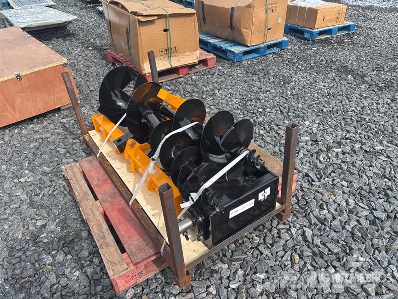  Quantity of (3)  GIYI GY-SA 16 in Skid Steer Auger Bohrer