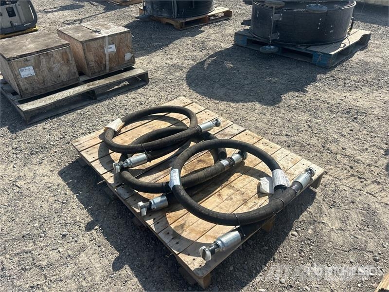  Quantity of (3) Hydraulic hoses Drugi deli