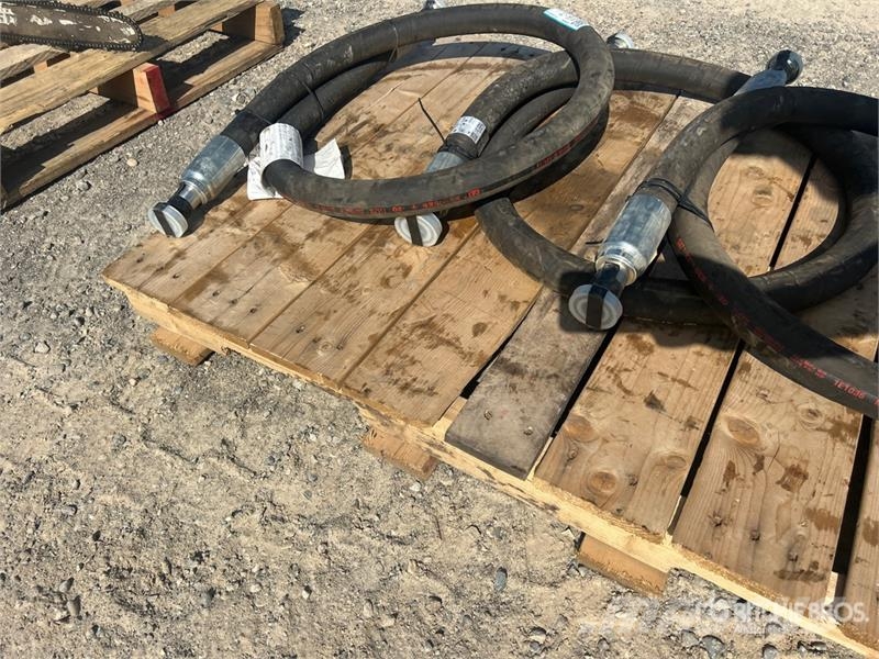 Quantity of (3) Hydraulic hoses Drugi deli