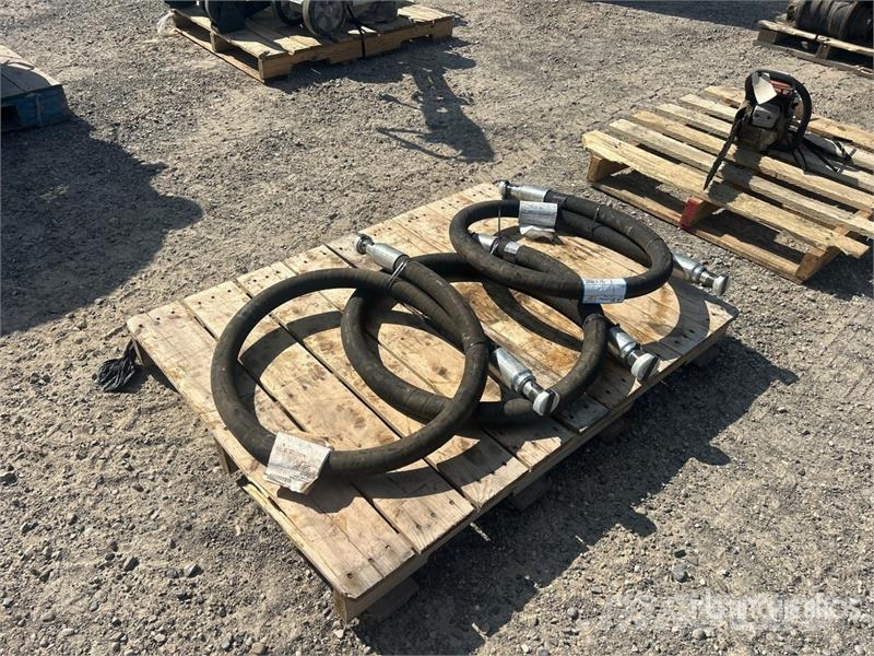  Quantity of (3) Hydraulic hoses Drugi deli