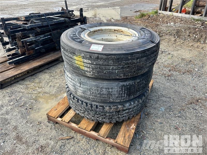 Quantity of (3) Mixed 11R22.5 Tires Tyres, wheels and rims