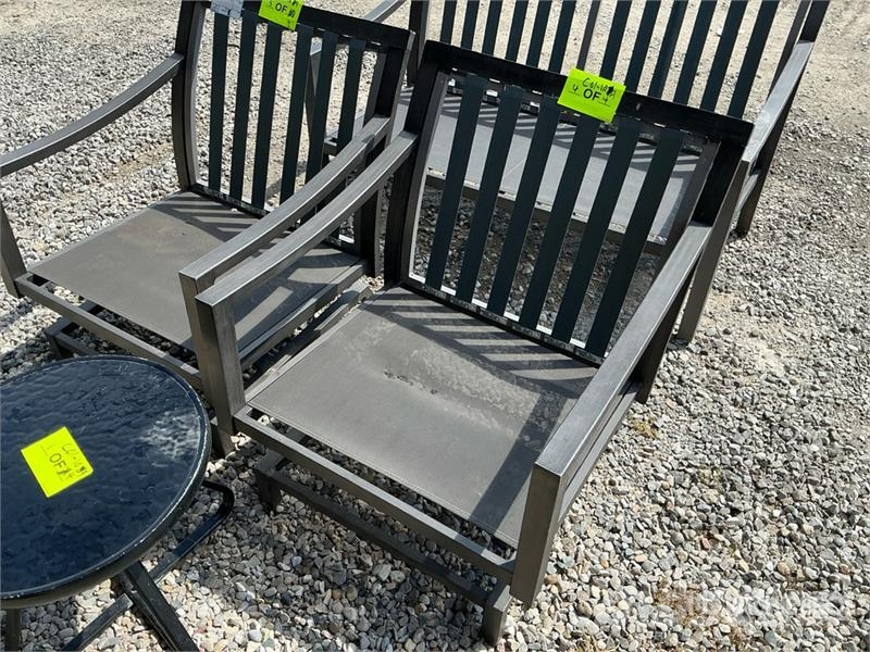 Quantity of (3) Outdoor Chairs Drugi deli