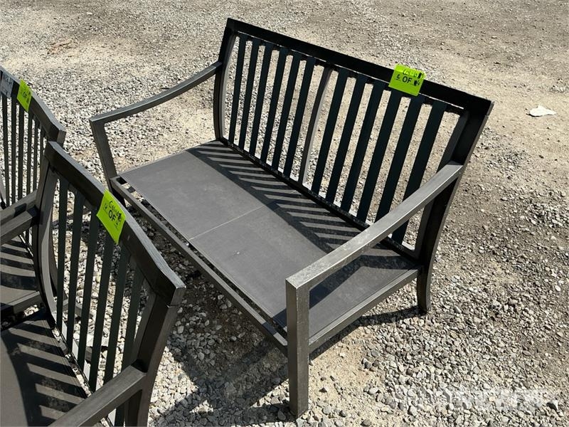 Quantity of (3) Outdoor Chairs Drugi deli