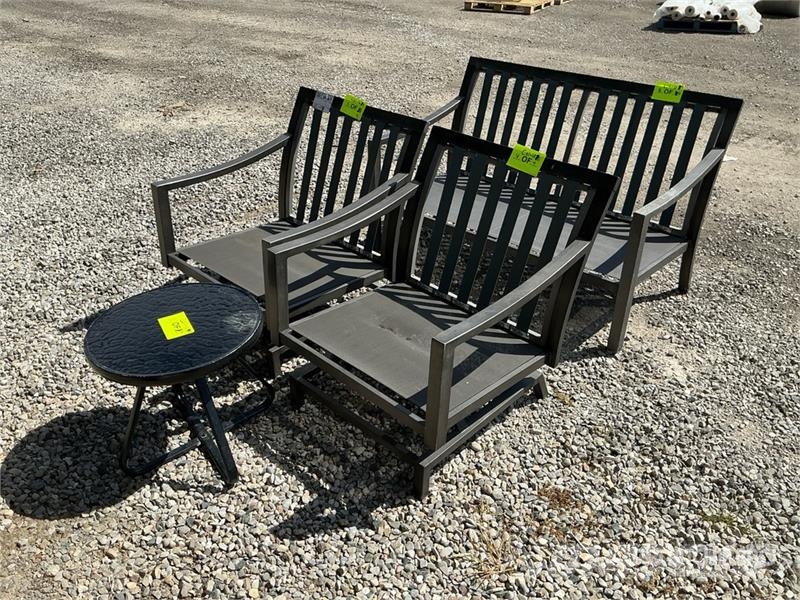 Quantity of (3) Outdoor Chairs Drugi deli