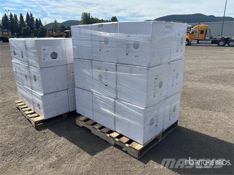  Quantity of (3) Pallets of Lighting Fixtures Drugi deli