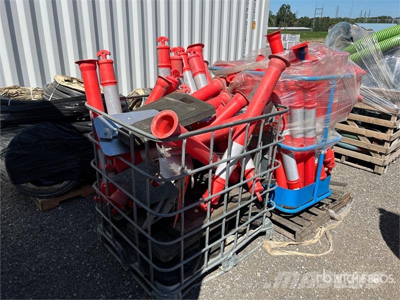 Quantity of (3) Pallets of Delineator Traffic Cand Ostale kargo komponente