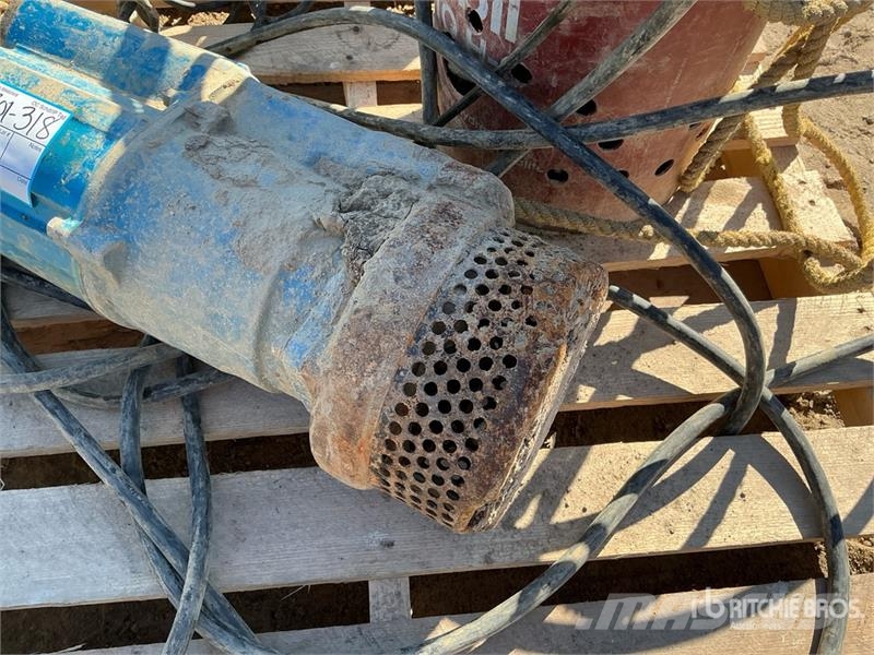 Quantity of (3) Submersible Water Pump Vízpumpák