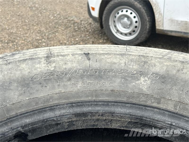 Quantity of (3) Tires Tyres, wheels and rims
